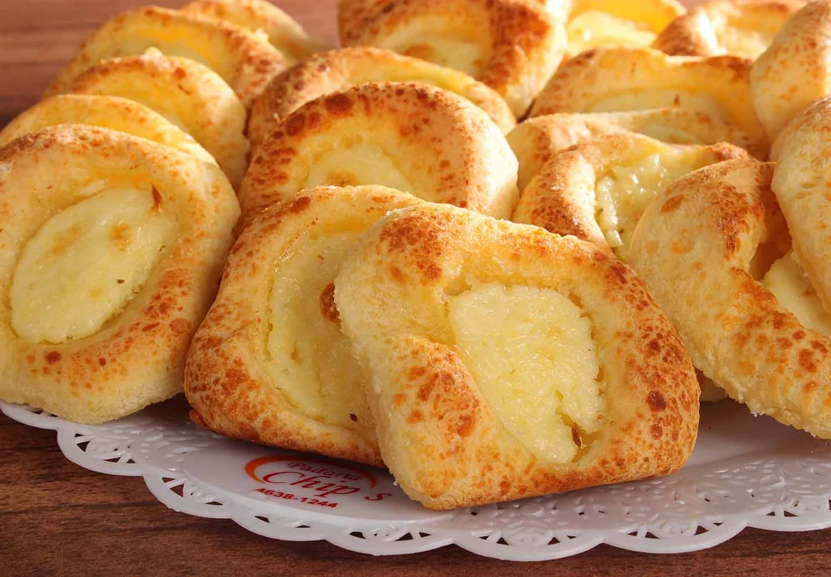 Pão de queijo com catupiry